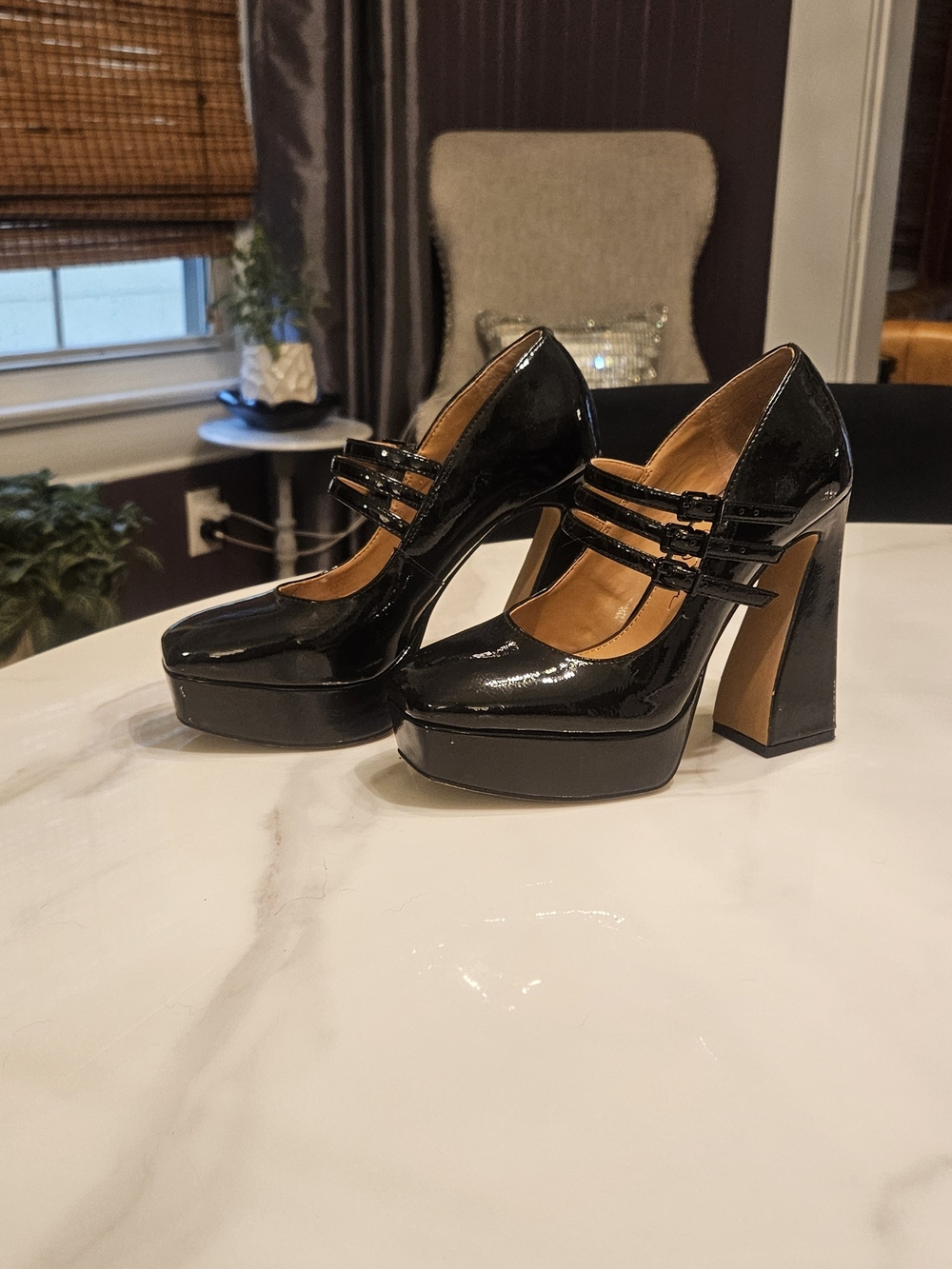 Jessica Simpson Black Patent Mary Jane Platform Pumps